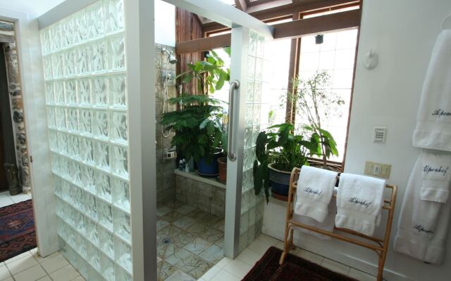 Alpenhof Bed and Breakfast