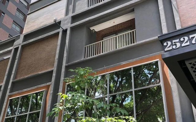 Iconyc Charlie Ibirapuera Hotel