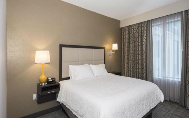 Hampton Inn & Suites Minneapolis / Downtown