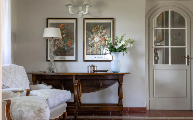 Luxury Estate on the Hills of Lake Garda