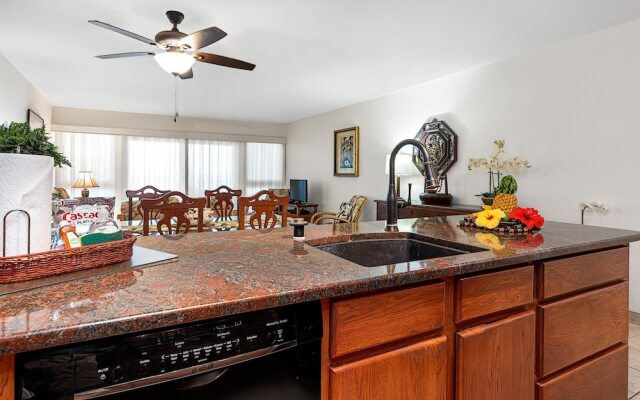 Sea Village 4-205