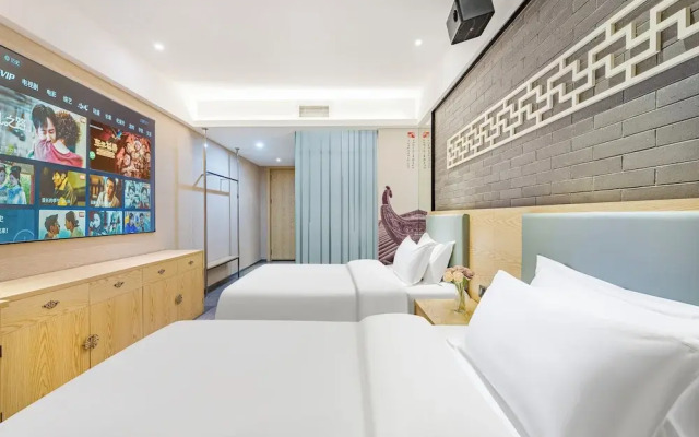 Lemon Breeze Hotel