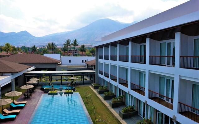 Hotel Santika Garut