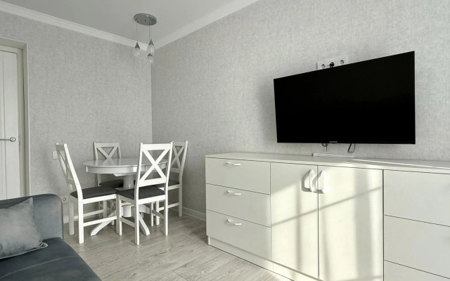 Apart Mari на набережной Адмирала Трибуца 63