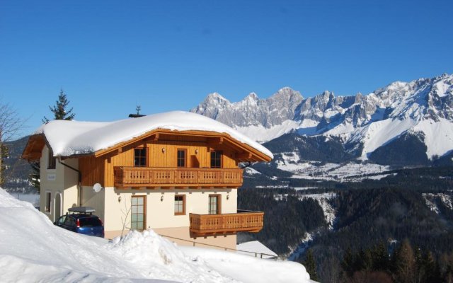 Ski In- Ski Out - Haus Stocker - direkt an der Skipiste by Schladmingurlaub