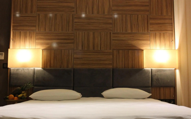 Neba Royal Hotel