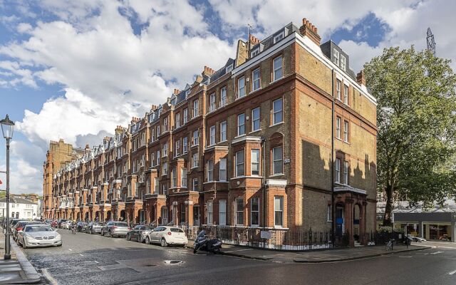 Charm 2BR South Kensington Flat Near Gloucester Rd
