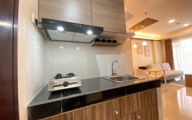 Cozy Well Furnished Deluxe 2Br At Gateway Pasteur Apartment