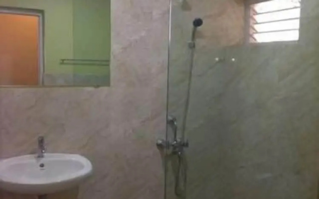 Bonanza Hotel