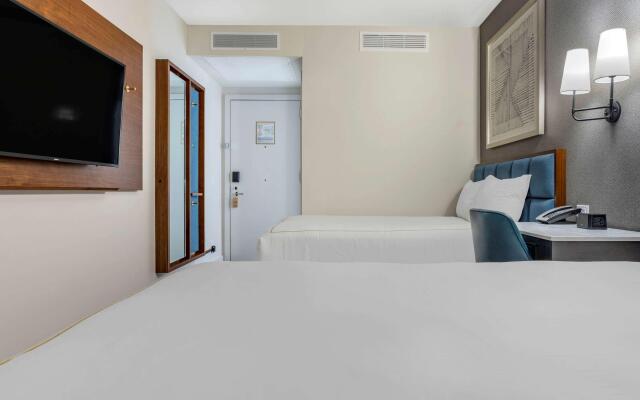 The Draper New York, Tapestry Collection by Hilton
