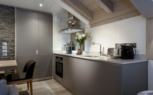 Le C Residence Apartment T4 Cabins A06