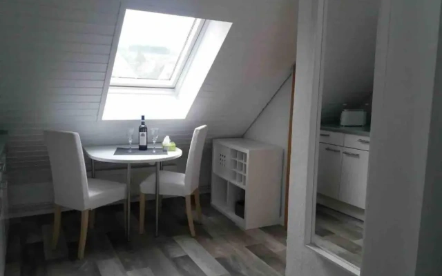 Helle 2-Zimmerwohnung Am Stadtrand (Adults Only)
