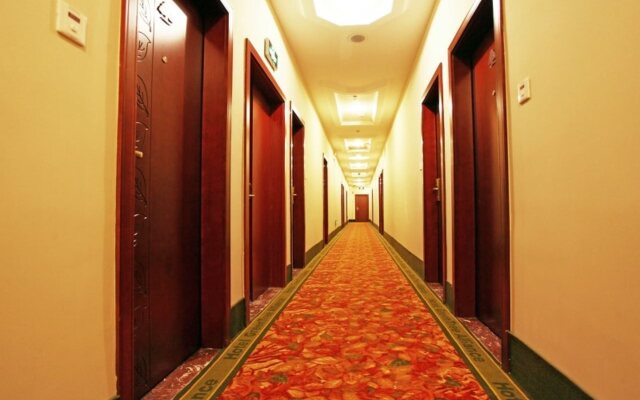 Green Tree Inn Smart Selection Hotel (Shanghai Hongqiao Road Metro Station)