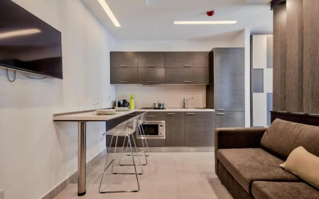 Jules Suites