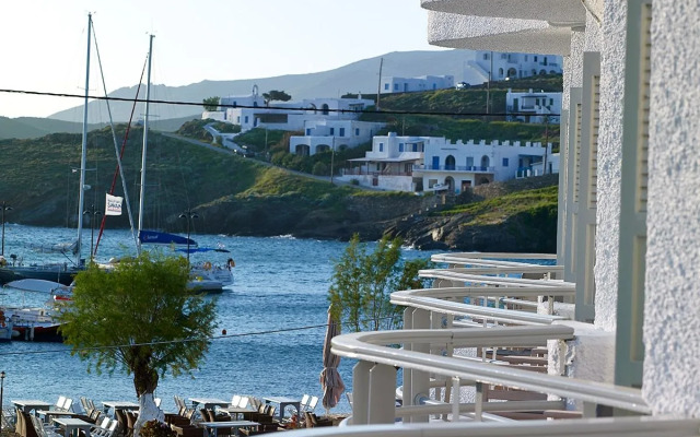 Kythnos Bay Hotel