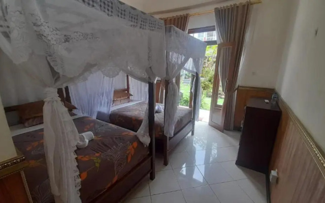 Aditya Homestay Munduk