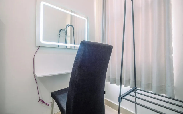 Comfy And Modern Studio Transpark Cibubur Apartment
