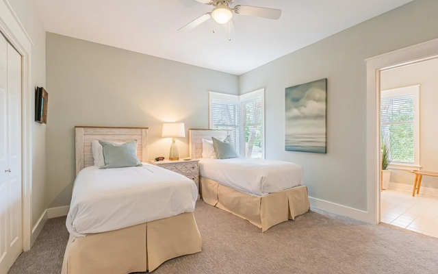 Magnolia Bay 8582