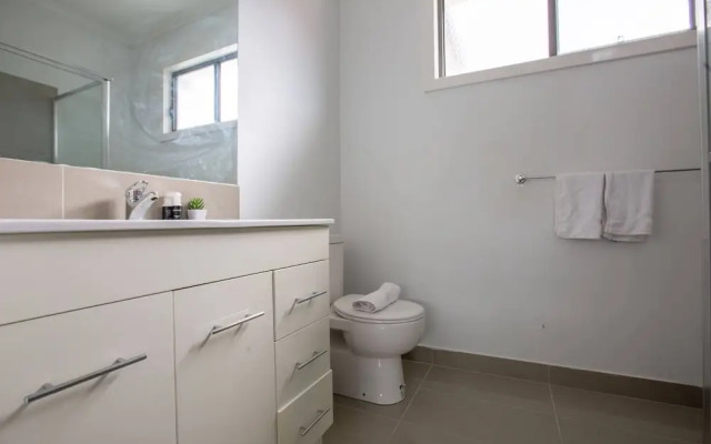 Stunning 3beds Near Knox Shopping Centro@wantirna