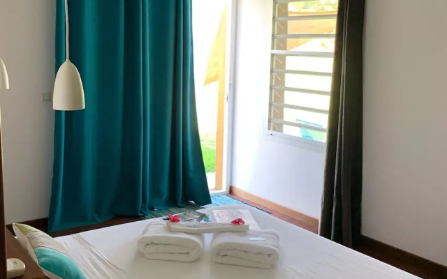 Poé Côté Lagon Beach Bungalows