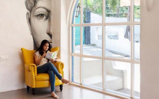 SaffronStays Casa Blanca