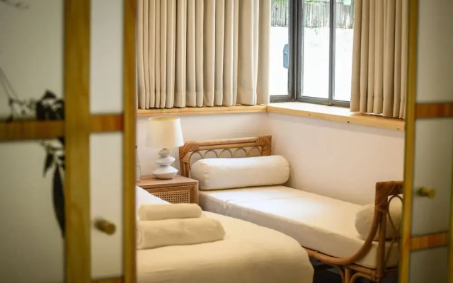 Charming 2BR Apt w a Breathtaking Patio