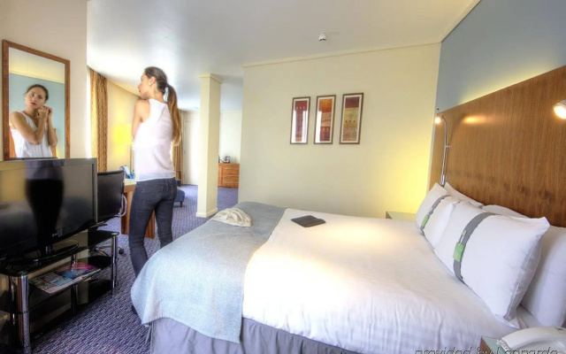 Holiday Inn London Camden Lock by IHG