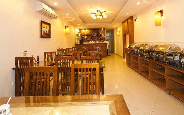 Hanoi Holiday Diamond Hotel