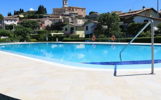 Cottage Near Lake Garda With Pool