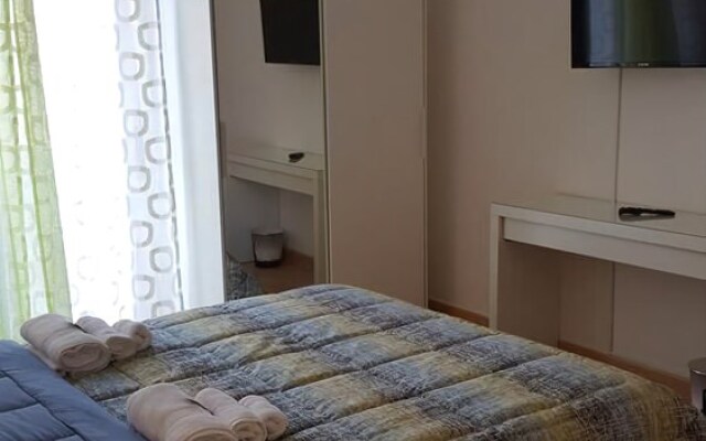 Zevi Home Bed and Breakfast