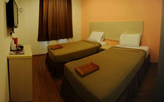 Oyo 1158 906 Airport