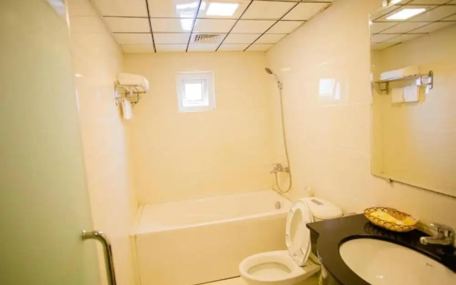 Kim Lien Hotel-7 Dao Duy Anh- Bay Luxury