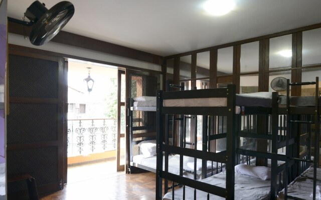 H2UP- Universidade Pampulha Hostel