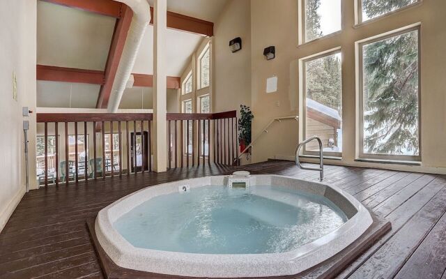 Tyra Summit A2E/F - 4 Br Condo