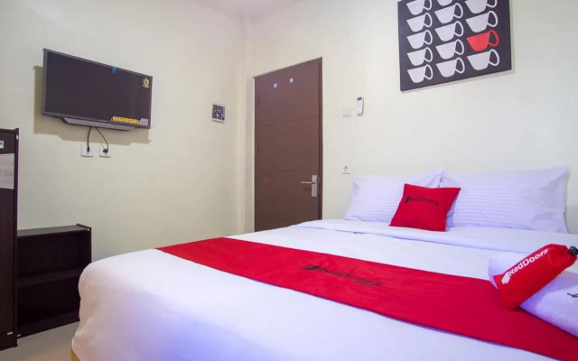 Wisma D'Boss by Reddoorz