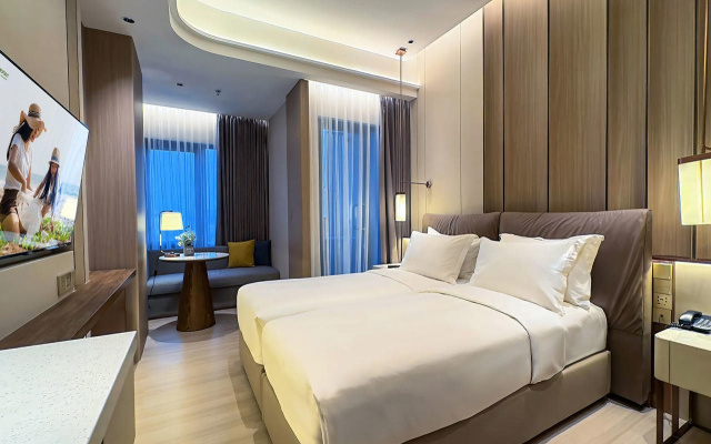 Somerset Queen City Semarang