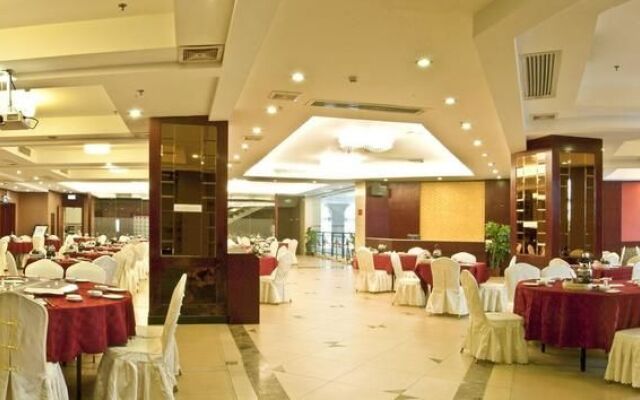 Hibernian Hotel
