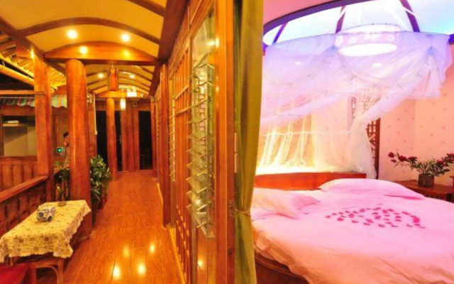 Lijiang Rongshe Liyuan Inn