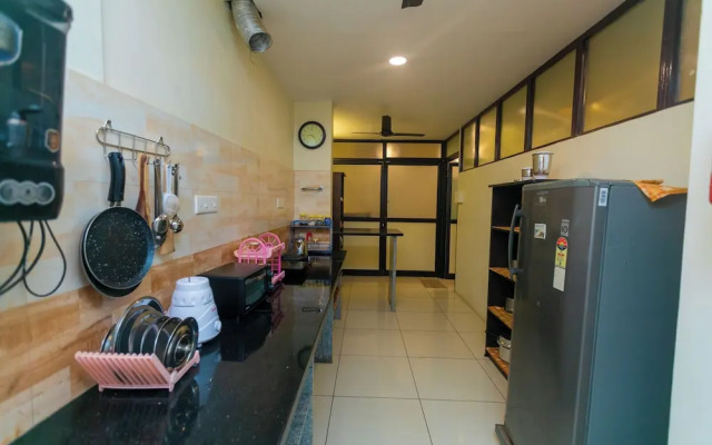 Roscotel Bay Stays 2BHK Near White Town