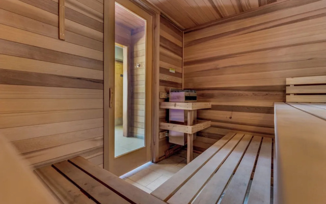 Tennis Townhome #1321 : 2