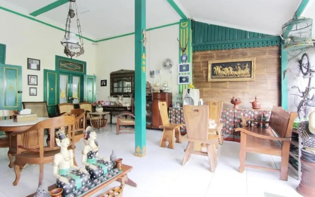 Pondopo Andari Homestay