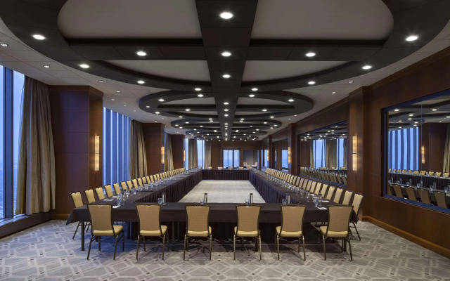 The Marquette Hotel, Curio Collection by Hilton