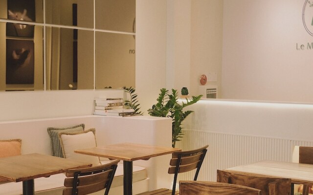 Le Macaron Boutique Hotel