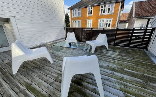 "stavanger BnB 10 @nicolas Parking & Generous Terrace"