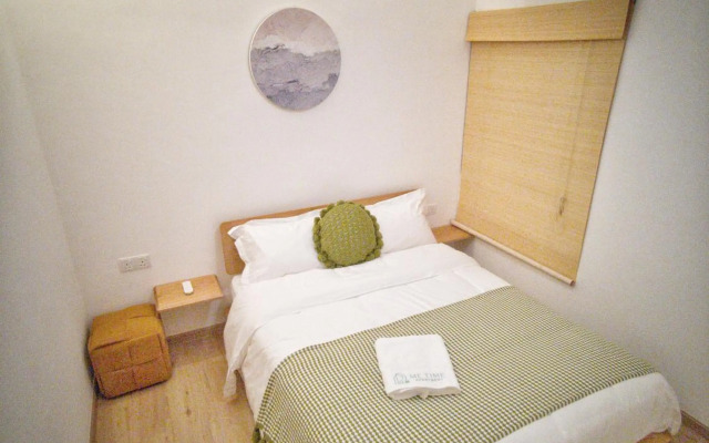 One Life Four Season Waterpark Guest House Manhattan Condominium