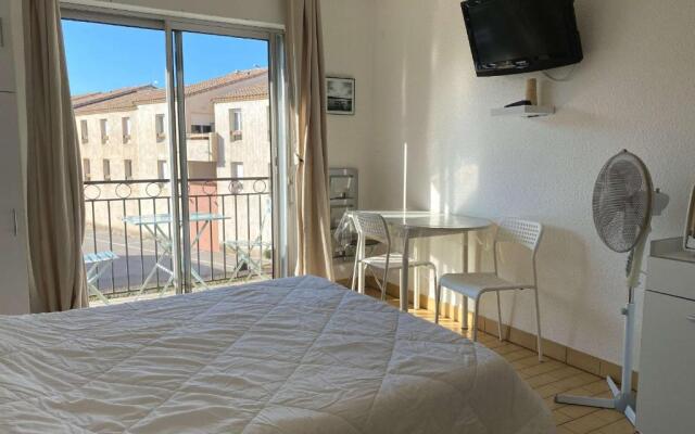 Appartement Balaruc-les-Bains, 1 pièce, 2 personnes - FR-1-553-66