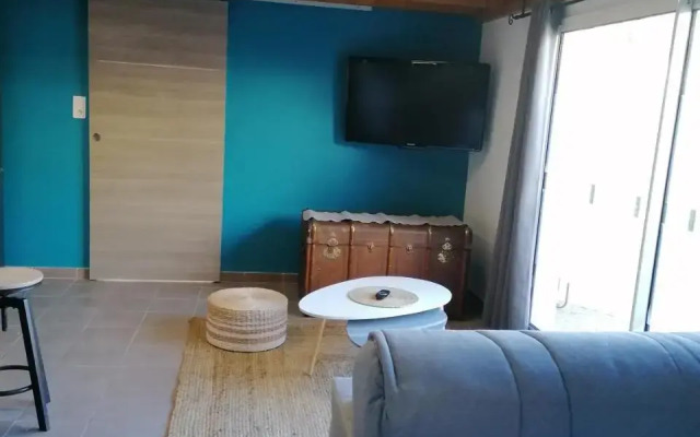 Duplex avec piscine et extérieur