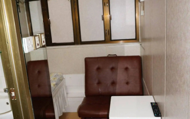 Lucky Hostel