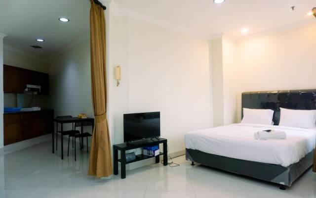 Luxury Studio At Semanggi Apartment