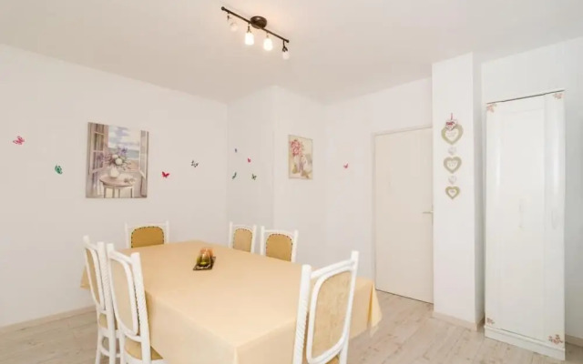 Ivo Guest House